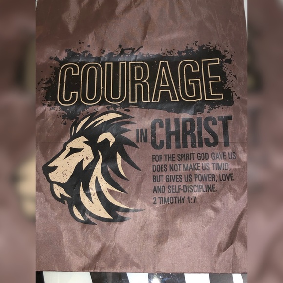 Courage In Christ Bible Verse Drawstring Bag - Picture 3 of 3